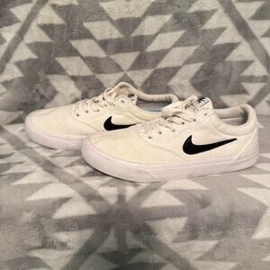 Nike SB Charge Canvas